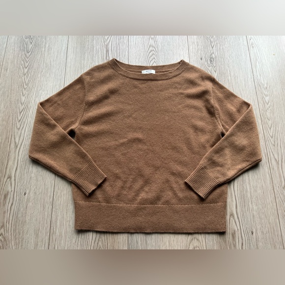 Aritzia Essential Cashmere Relaxed Crew Sweater Sz S - Picture 10 of 16